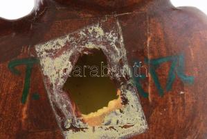 Puttó figura, mesterséges kőanyag, kopással, m: 14,5 cm