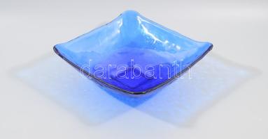 Kék deisign üveg kínáló. Formába öntött, anyagában színezett, hibátlan 20x20 cm