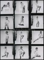 cca 1960 "Új modell a műteremben, aki majdnem mindent tud", szolidan erotikus felvételek, 1 db modern nagyítás, jelzés nélkül, 21x15 cm