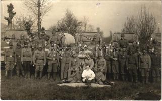 Első világháborús magyar katonai gépkocsizó egység Praga kocsikkal / WWI Austro-Hungarian K.u.K. military, motorized unit with Praga trucks. photo