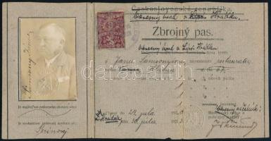 1923 Liptóújvár (Liptovský Hrádok), fegyverviselési engedély Sámsony János részére, fényképes, "Okresný úrad v Hrádku" bélyegzéssel // 1923 Liptovský Hrádok, gun licence