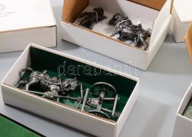 La Grande Armée de Napoléon - Austerlitz 1805, 6 doboznyi ágyú, lovas katona, terepasztlallal, jó ál...