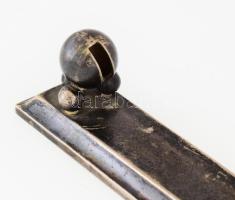 Ezüstözött fényképtartó, h: 16 cm