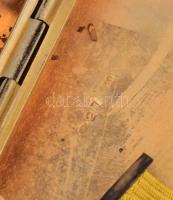 Ezüst (Ag) cigarettatárca, jelzett, 12x8 cm, nettó 197g