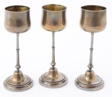 3 db ezüst (Ag) likőrös pohár. Jelzett 132 g 12 cm