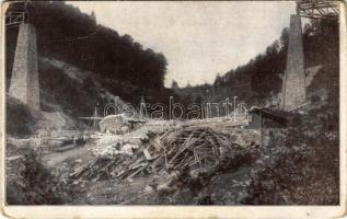 1916 Csorbadomb, Czorbadomb, Cserbin, Shcherbyn; Karpathen des Uzsokerpasses, Gesprengte Brücke / Felrobbantott vasúti híd az Uzsoki-szorosban. N. Kraus (Sianki) kiadása / WWI K.u.K. military, blown up railway bridge (kopott sarkak / worn corners)