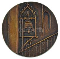 1979. "125 éves a Toldy Ferenc Gimnázium" kétoldalas, öntött bronz plakett (68mm) T:XF