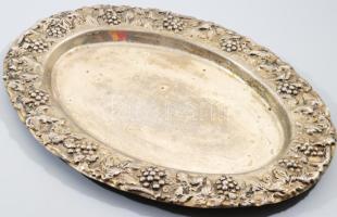 Szőlőmintás díszítésű hengerelt fémlemez tálca, 37x27 cm