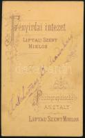 cca 1880 Liptószentmiklós (Liptovský Mikuláš), vadász egészalakos portréja puskájával, vizitkártya, ...