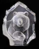 Mats Jonasson (svéd, 1945-): Ólomkristály asztaldísz medve mintával, jelzett, hibátlan, eredeti dobozában, m: 13 cm