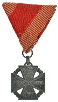 1916. "Károly-csapatkereszt" Zn kitüntetés eredeti mellszalagon T:XF Hungary 1916. "Charles Troop Cross" Zn decoration with original ribbon C:XF NMK 295.
