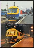 Kb. 160 db MODERN belföldi, távolsági, mellékvonali személykocsi és szerelvény képeslapok, albumba r...