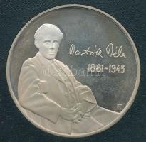 Fülöp Zoltán (1951-2004) 1981. "Bartók Béla 1881-1945 / A kékszakállú herceg vára" jelzett Ag emlékérem piros műbőr tokban, német és angol nyelvű tanúsítvánnyal (20g/0.925/37mm) T:AU (eredetileg PP) folt