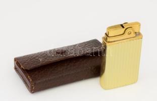 Crown musical öngyújtó, zeneszerkezettel, bőr tokban, h: 6,5 cm