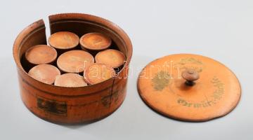 Régi német fa fűszertartó készlet, 8 kis tárolóval, dobozon repedéssel, d: 18 cm
