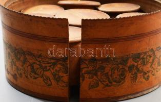 Régi német fa fűszertartó készlet, 8 kis tárolóval, dobozon repedéssel, d: 18 cm