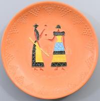 Jelzett magyaros mintás kerámia falitál, d: 17,5 cm