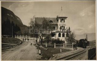 Fontanefredde, Kaltenbrunn (Südtirol); Pension, Restaurant Belvedere / hotel, restaurant, locomotive. photo