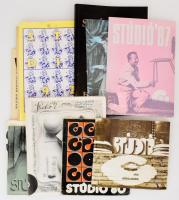 Fiatal Művészek Stúdiója, 12 db katalógus: 1964, 1974, 1975, 1976, 1978, 1980, 1983, 1985, 1986, 1987, 1990, 1992. Kiadói papírkötés, vegyes, többségében jó állapotban.