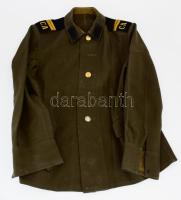 Szovjet, orosz katonai egyenruha garnitúra: nadrág, zubbony, gyakorló- és díszelgő sapka