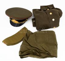 Szovjet, orosz katonai egyenruha garnitúra: nadrág, zubbony, gyakorló- és díszelgő sapka.