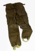 Szovjet, orosz katonai egyenruha garnitúra: nadrág, zubbony, gyakorló- és díszelgő sapka