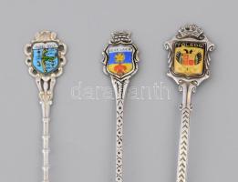 3 darab ezüst (Ag) címeres-zománcos díszkanál, jelzett, bruttó 23g