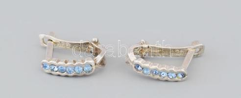 Ezüst (Ag) fülbevaló pár, 6-6 kővel, jelzett, bruttó 1,7g
