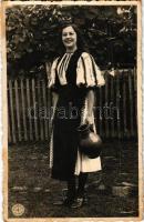 Szelistye, Salistea Sibiului, Saliste; Erdélyi folklór, népviselet / Salisteanca / Transylvanian folklore from Saliste (fl)