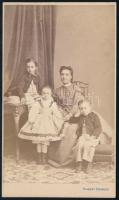 cca 1865 Anya három gyermekével. Vizitkártya Knebel Ferencz szombathelyi műterméből, kopással, 10,5x6 cm