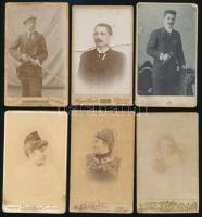 cca 1880-1910 Vegyes női és férfi portrék, közte vadász puskával, 6 db vizitkártya, klf. műtermekből (Fink Sándor, Pozsony; Singer Sándor, Nagykanizsa; Dunky fivérek, Kolozsvár; stb.), változó állapotban (közte sérült), 11x6,5 cm körül