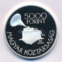 2007. 5000Ft Ag "Kodály Zoltán születésének 125. évfordulója" tanúsítvánnyal, kapszulában T:UNC (eredetileg PP) Adamo EM211