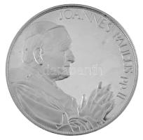 Fülöp Zoltán (1951-2004) 1991. "Őszentsége II. János Pál pápa magyarországi látogatása emlékére 1991" kétoldalas jelzett Ag emlékérem műanyag tokban (162,6g/0.999/65mm) T:PP