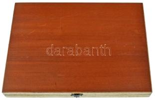 1980. A szovjet-magyar közös űrrepülésre kiadott jelvénysorozat (8x) közte "A Magyar Népköztárs...