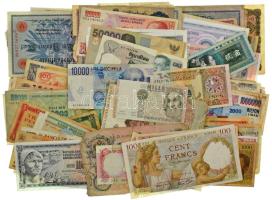 Vegyes 128db-os bankjegy tétel, nagyobbrészt európai országok, közte kevés afrikai és ázsiai papírpénz T:AU-VG Mixed 128pcs of banknotes lot, mainly European countries with a few African and Asian issues C:AU-VG