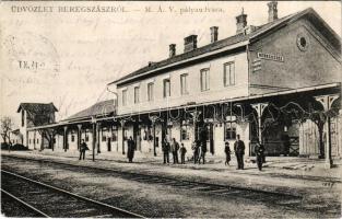 1914 Beregszász, Beregovo, Berehove; MÁV (Magyar Királyi Államvasutak) pályaudvara, vasútállomás, vasutasok / Bahnhof / railway station, railwaymen + "KŐRÖSMEZŐ - PÜSPÖKLADÁNY - BUDAPEST 20. C" vasúti mozgóposta bélyegző (fl)