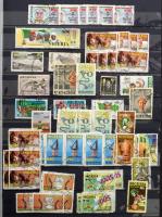 Afrikai országok A-Z érdekes sok ezer darabos főleg bélyegzett anyag, régi és modern bélyegek, kivág...