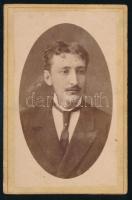 cca 1880 Girtler Aladár nagytapolcsányi járásbíró, vizitkártya Krausz Tivadar (Besztercebánya - Szliács) műterméből, a hátoldalon feliratozva, alja vágott, 10x6,5 cm