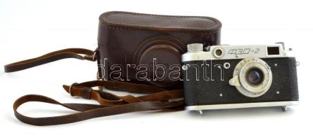 FED-2 szovjet fényképezőgép 1:3,5 F=50 mm lencsével, eredeti bőr tokjában