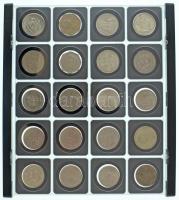 Műanyag éremtartó tálca, áttetsző műanyag fedővel, benne 20db vegyes külföldi érmével (tálca:230x250...