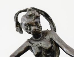 cca 1910, Nőalakkal és puttó figurával díszített levéltartó / ékszertartó, öble nád- és halfigurákka...