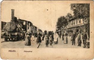 1915 Feled, Veladín; pályaudvar, vasútállomás, gőzmozdony, vonat. Vasúti levelezőlapárusítás / railway station, locomotive, train + "FELED" (EM)
