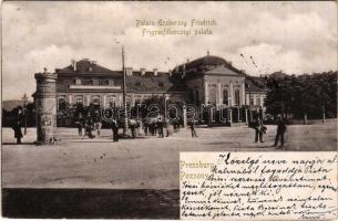 1900 Pozsony, Pressburg, Bratislava; Frigyes főherceg palotája, hirdetőoszlop reklámokkal / Palais Erzherzog Friedrich / royal palace of Archduke Friedrich, advertising column with advertisements. Louis Koch Photographie-Karte (fl)