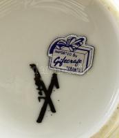 5 darab porcelán tárgy, közte lóalakos váza, m: 14 cm alatt