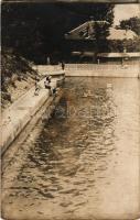Budapest III. Csillaghegyi Árpád strand, fürdőzők. Hatschek Emil felvétele. photo (EK)