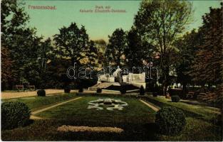 Frantiskovy Lázne, Franzensbad; Park mit Kaiserin Elisabeth-Denkmal / park Erzsébet királyné (Sisi) szoborral / park, monument of Empress Elisabeth of Austria