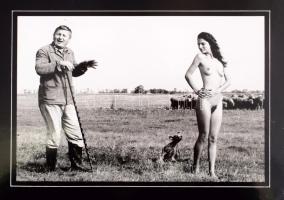 Aktfotó-album 26 db fekete-fehér fotóval, Hugo Schöpf osztrák fényképész felvételei, 24x17,5 cm méretben