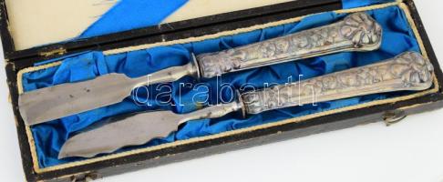 Kaviáros készlet. Rózsás nyéllel. eredeti dobozában, fém 20 cm + egy süteményes lapát