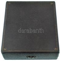 Maugsch Gyula (1882-1945) 1930. "I. Országos Futárrepülés" egyoldalas öntött bronz plakett...