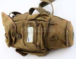 Olasz M59 gázálarc, szűrővel, eredeti táskájával (szimatszatyorral) / Italian M59 gas mask with filter and bag